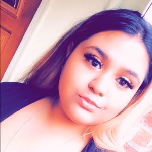 Meet your Posher, Farzana